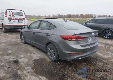 2018 Hyundai Elantra Value Edition из США, поврежденный, VIN 5NPD84LF4JH312571